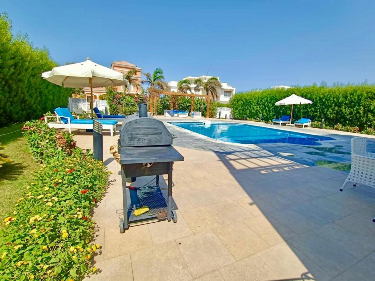 Luxury Villa With Pool In Hurghada Exteriör bild